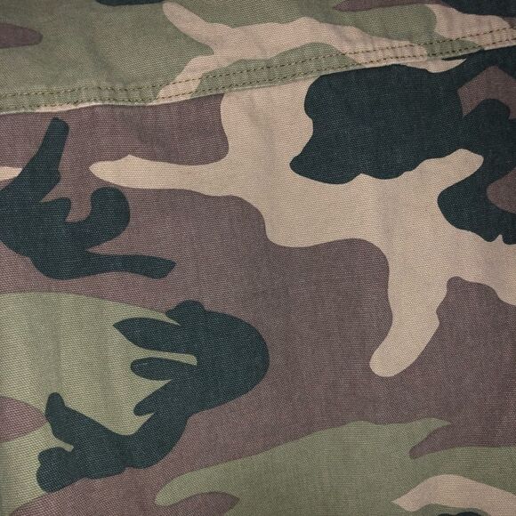 Women's Forever21 Camoflauge Jacket - Picture 9 of 9